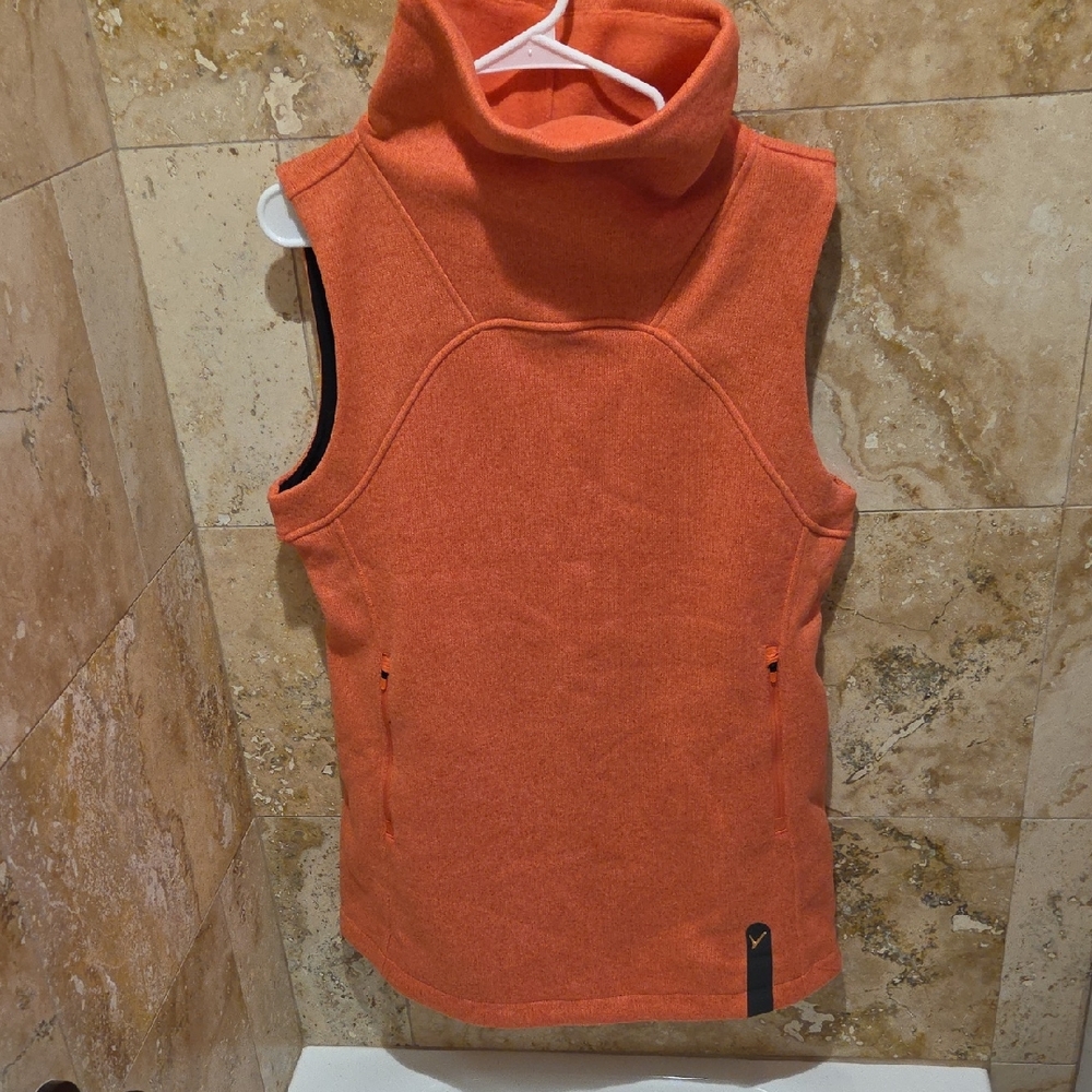 Indyeva Tunic Title Nine, 25th Hour Coral Sleeveless Polartec,  Excellent! 👌